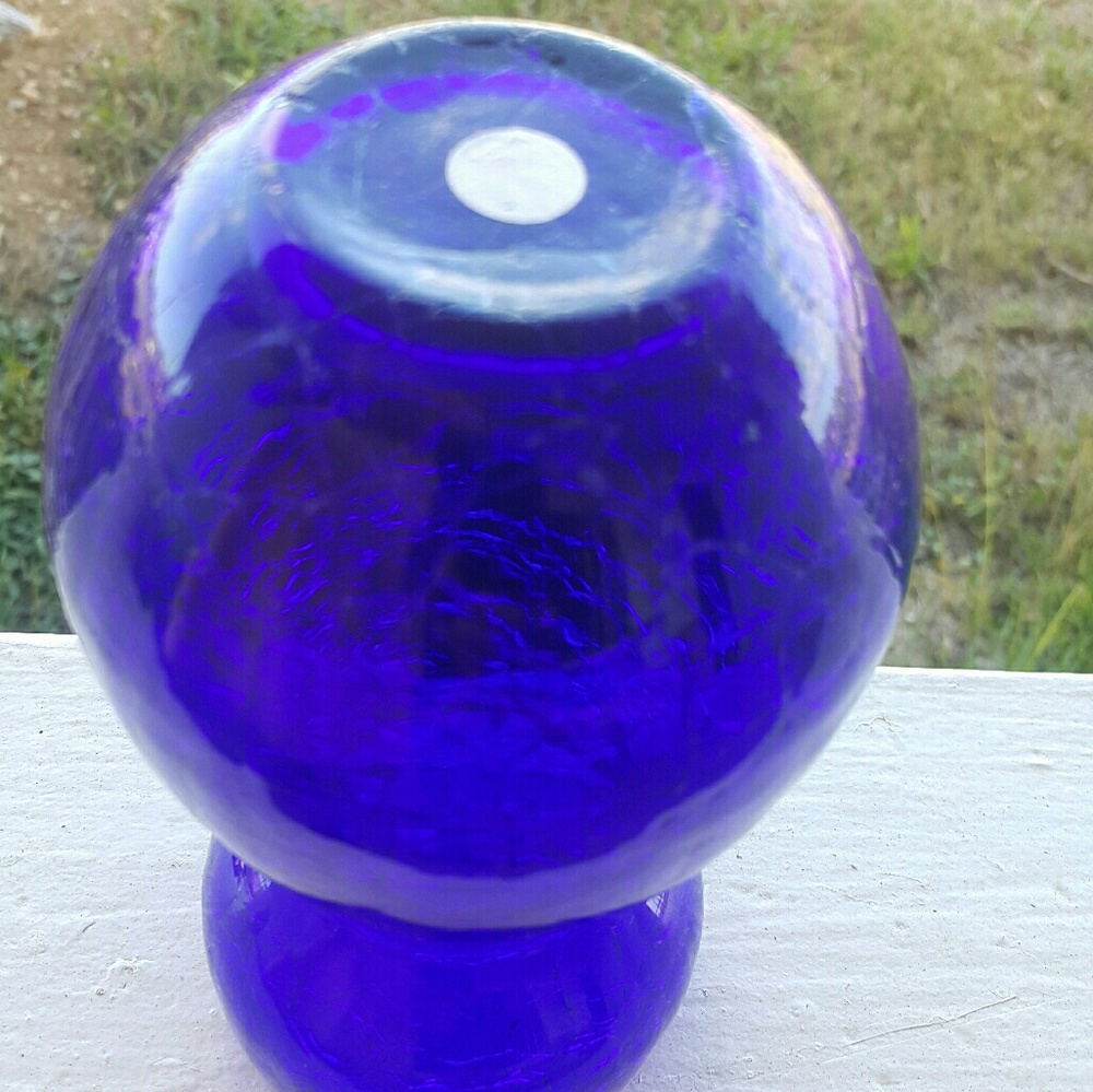 Vase - Picture 3 of 3